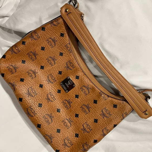 MCM Shoulder/ Crossbody - Picture 13 of 13